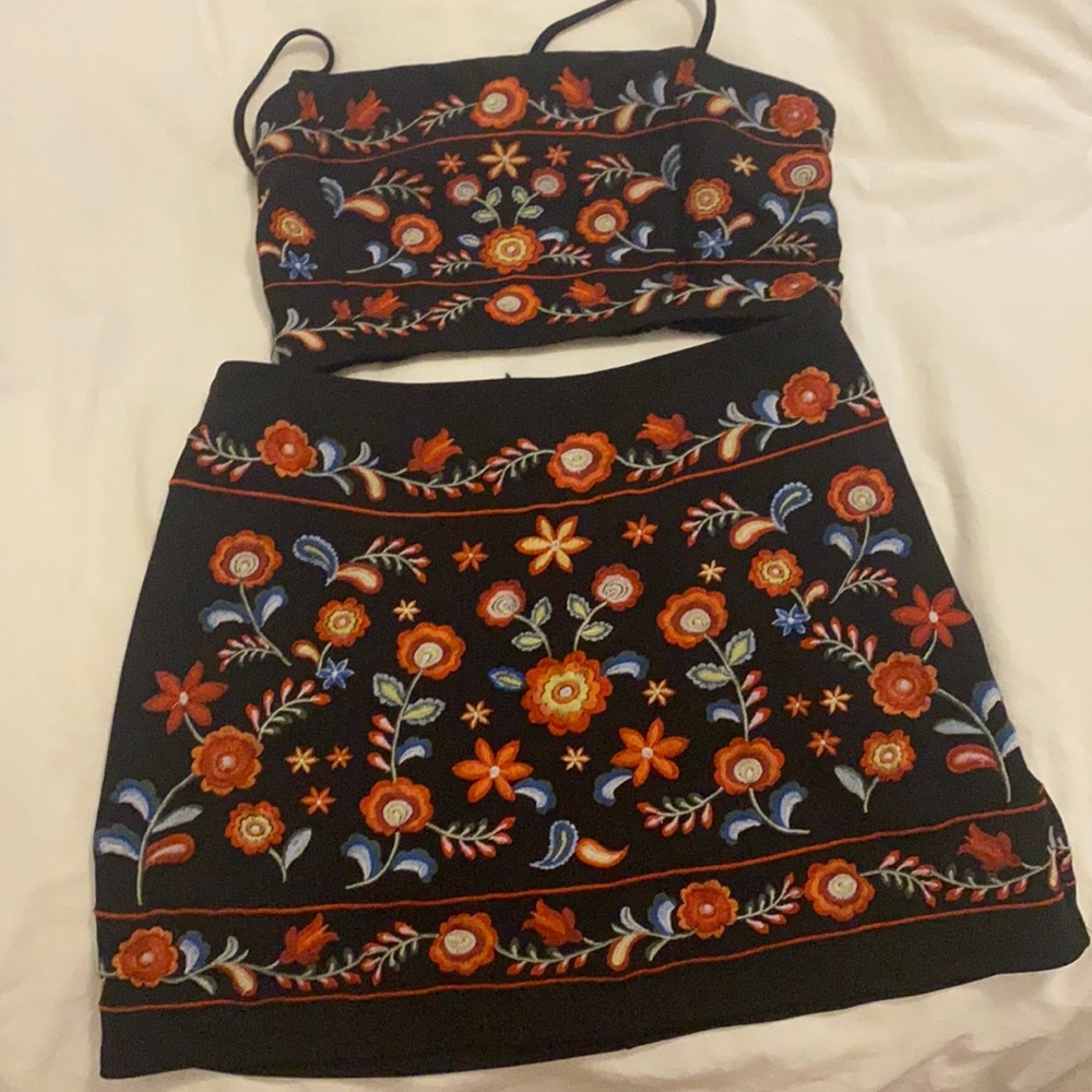 Skirt and top matching set